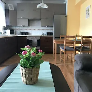 Warszawa, 2 Pokoje, Balkon, Blisko Centrum Onkologii, Novum, Wifi Apartament