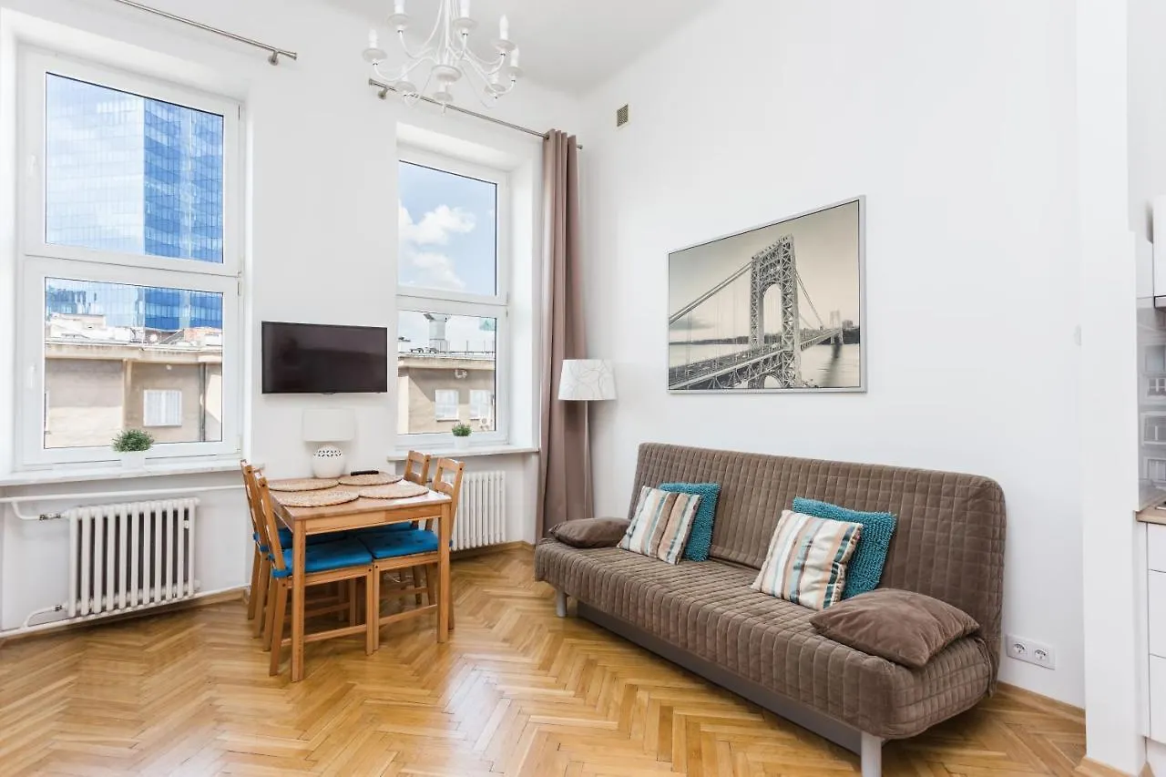 ורשה Latte Apartment